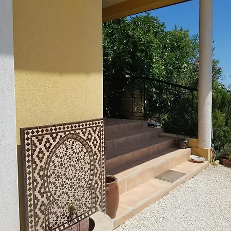La Croisee Des Chemins Bed & Breakfast Calvisson
