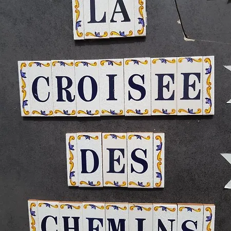 La Croisee Des Chemins