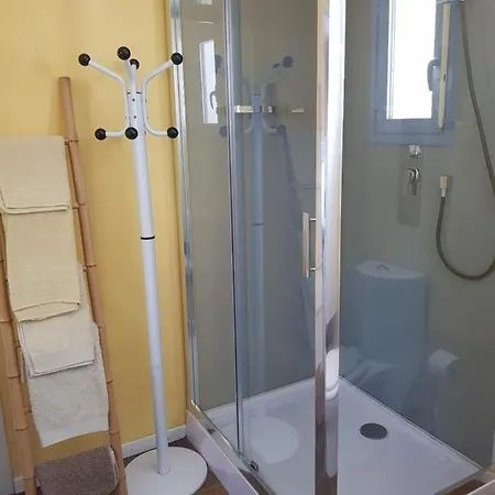 La Croisee Des Chemins Bed & Breakfast